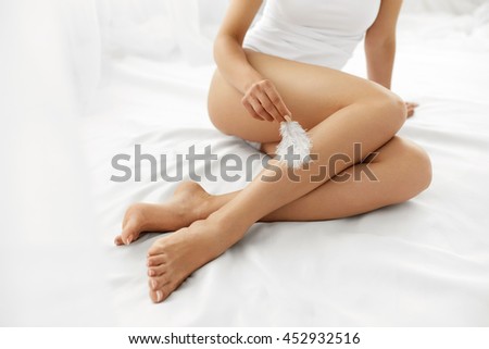 sexy silky legs Mature bbw black