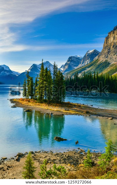 Beautiful Spirit Island in Maligne Lake, Jasper\
National Park, Alberta, Canada\
