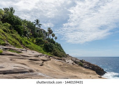 Beautiful Spitting Cave Of Portlock Vista On Oahu, Hawaii