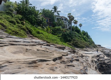 Beautiful Spitting Cave Of Portlock Vista On Oahu, Hawaii