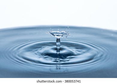 Beautiful Splash Water Drop Freeze Action Stock Photo 380053741 