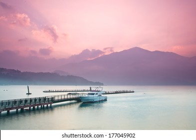 Sun Moon Lake Taiwan Images Stock Photos Vectors Shutterstock