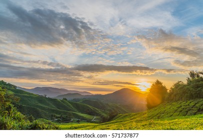 849,106 Sunrise hill Images, Stock Photos & Vectors | Shutterstock