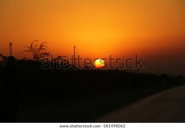 Beautiful Sunset during the road trip in Pakistan,\
4th January 2011