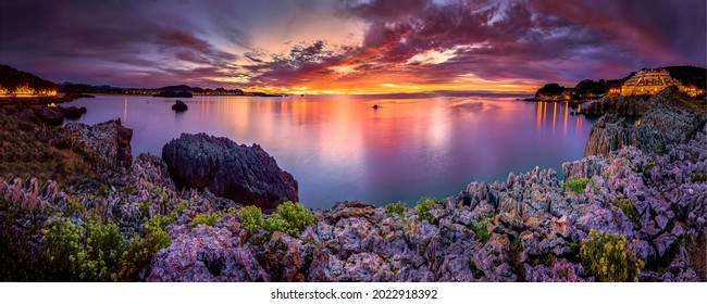 Beautiful Sunset Over The Lagoon. Sea Bay Horizon At Sunset Landscape