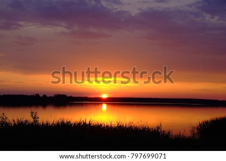 beautiful  sunset reflection of water
