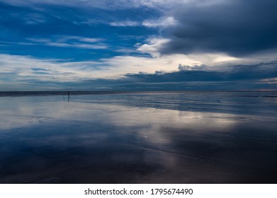 Beautiful Sunset Reflection when low sea.