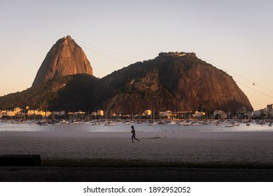 Beautiful Sunset View To Sugar Loaf Mountain From Botafogo Beach