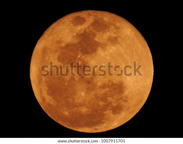 Beautiful super\
moon with beautiful color\
nature.