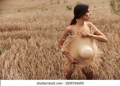 Nude in field