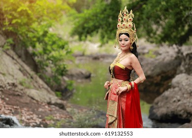 Thai Women Dress Images Stock Photos Vectors Shutterstock