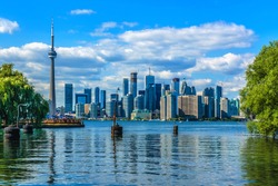 Il Bellissimo Skyline Di Toronto Sul Lago. Toronto, Ontario, Canada.