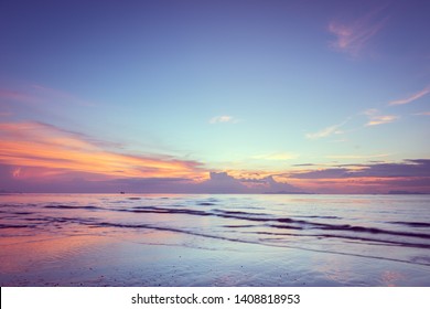 141,629 Beach pink sky Images, Stock Photos & Vectors | Shutterstock