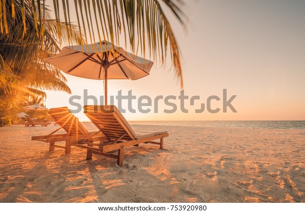 夏のビーチ背景 砂と海と空 の写真素材 今すぐ編集