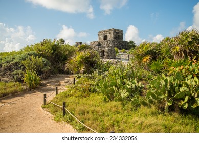 The Beautiful Tulum Ruins In Mexico