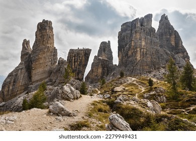 Beautiful unique view of Cinque Torri. View from the loop trail around 5 Torri rock formations. Landscape with all five towers.
Dolomiti Ampezzane, near Cortina d'Ampezzo, Dolomites, Alps, Italy. 