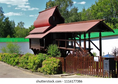 Beautiful Unusual Wooden House.Russia.