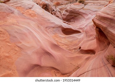 Beautiful Valley of Fire State Park Landscape view of desert landscape, red sandstone rocks, rocky outcrops, hills, valleys, and other desert scenes will amaze you only an hour from the Las Vegas