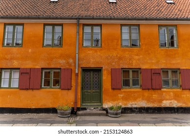 183,753 Old orange house Images, Stock Photos & Vectors | Shutterstock