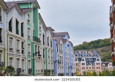 A Beautiful View On Colourful Pastel Buildings In Vozdvyzhenska Street, Podil District, Kyiv In Early Autumn. Kyiv Cityscape. Space For Text. 