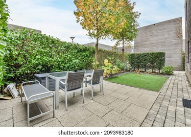 Beautiful View Of A Residential Building Yard