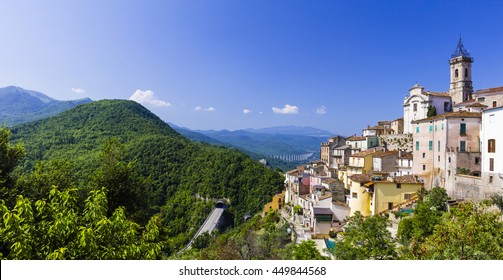 beautiful villages of Italy  - Colledimezzo in Abruzzo, Lago di bomba