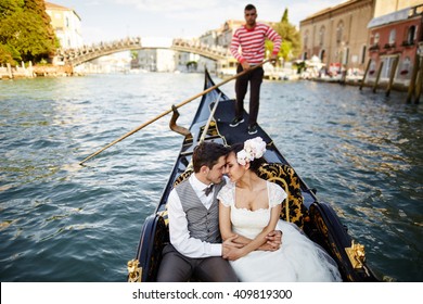 Beautiful wedding couple in Venice