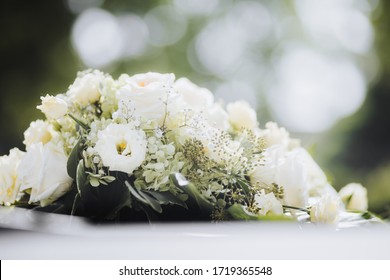 A Beautiful White Flowers Bouquet In Nature