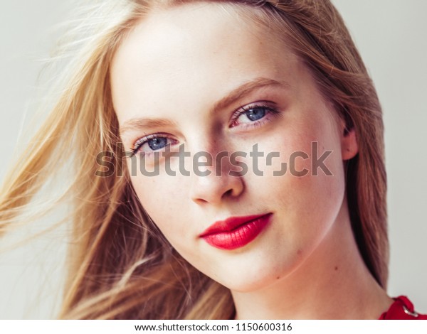 Beautiful Woman Blonde Hair Red Lips Stock Photo Edit Now 1150600316