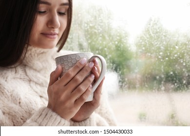 224 Couple drinking tea rain Images, Stock Photos & Vectors | Shutterstock