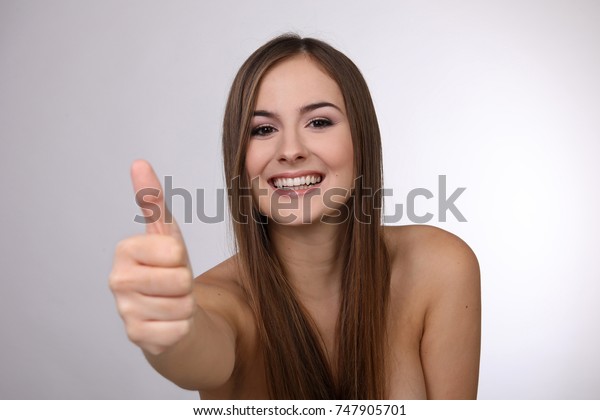 Nude Women Thumbs