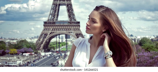 Beautiful Woman In Paris