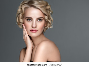 Short Blonde Bob Images Stock Photos Vectors Shutterstock