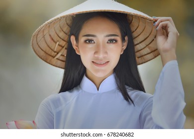 Beautiful  Woman With Vietnam Culture Traditional Dress,vintage Style,Vietnam