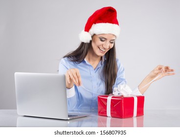 24,598 Christmas Desk Office Images, Stock Photos & Vectors | Shutterstock