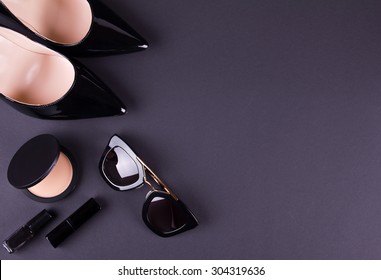 Beautiful Women's Minimal Set Of Fashion Accessories On Black Background. Good For Blogs Or Magazines, Pinterest Or Instagram. Free Space For Text.