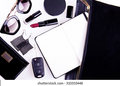 Beautiful Women's Minimal Set Of Fashion Accessories On White Background. Good For Blogs Or Magazines, Pinterest Or Instagram. Partly Isolated With A Shadows. Place For Your Text.