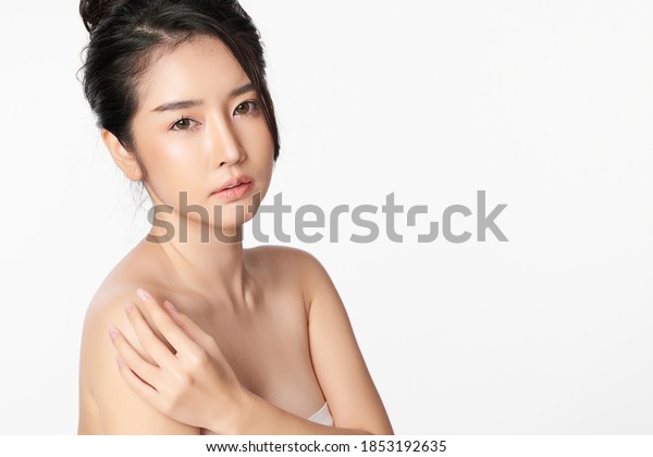 Asian Yang Nude