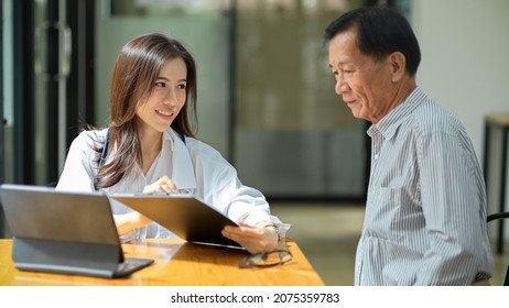 A beautiful young doctor inquires about an elderly male patient's symptoms and plans for injury.