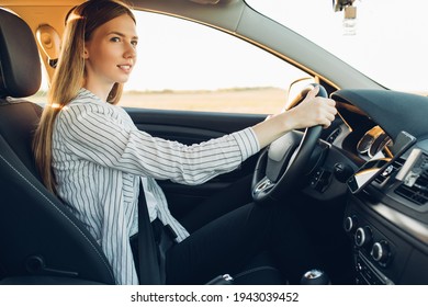 166,658 Driving Into The Sunset Images, Stock Photos & Vectors 