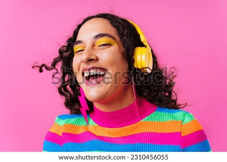 Beautiful young hispanic woman with diastema with colorful and cool style - Confident and interesting female with diverse and unique style, concepts about fashion, individuality and body acceptance