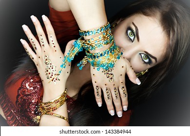 Beautiful Young Indian Woman In Traditional Clothing