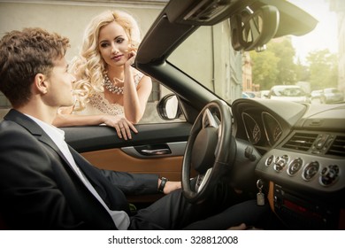 2,171 Girl staring at a guy Images, Stock Photos & Vectors | Shutterstock