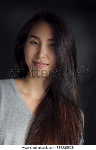 https://image.shutterstock.com/image-photo/beautiful-young-mongolian-woman-on-600w-684285538.jpg