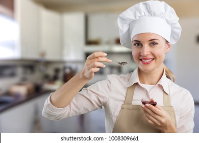 female chef cap