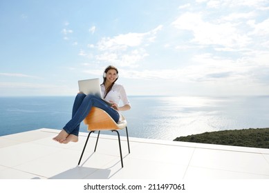 relax while dating