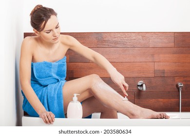 Towel Girl Bathroom Body Naked Images Stock Photos Vectors