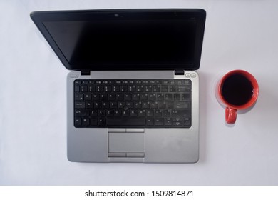 Beautifull template flat layout notebook and a cup coffee
