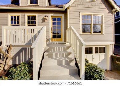 Beautifully Restored Old Craftsman Style Home In Tacoma, WA. USA. Exterior Photo During Winter.