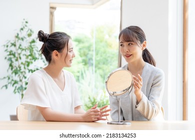 Beauty Advisor And Young Woman